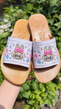 Load image into Gallery viewer, Monstruo- Embroidered white sandal