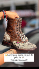 Load image into Gallery viewer, Botas Lacer - Unique Cowhide Pattern Leather Tooled Boots