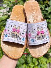 Load image into Gallery viewer, Monstruo- Embroidered white sandal