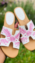 Load image into Gallery viewer, Viera - pink Embroidered sandal
