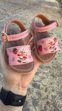 Load image into Gallery viewer, Fresita Pink Buckle