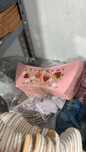 Cargar imagen en el visor de la galería, Fresa - Strawberry Daisy Pink Leather Sandals