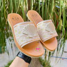 Cargar imagen en el visor de la galería, Seashell - Mexican Conchita Sandals PREORDER
