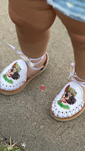 Load image into Gallery viewer, Moana White Lace up