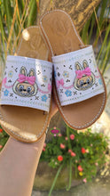 Load image into Gallery viewer, Monstruo- Embroidered white sandal