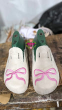 Load image into Gallery viewer, coquette Corcho Warm Clogs