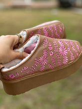 Load image into Gallery viewer, Conchita - Warm Pink Tan Warm