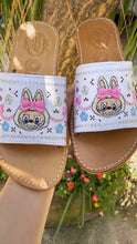 Load image into Gallery viewer, Monstruo- Embroidered white sandal