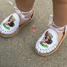 Load image into Gallery viewer, Moana White Lace up