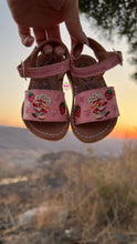 Load image into Gallery viewer, Fresita Pink Buckle