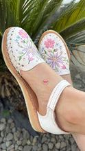 Load image into Gallery viewer, Galy Mommy and Me - White Buckle Huaraches PREORDER