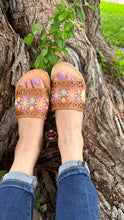 Cargar imagen en el visor de la galería, Angelica - Tan Leather Embroidered Sandals PREORDER