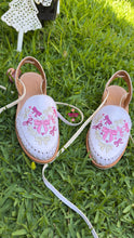Load image into Gallery viewer, Hearts Coquette- white Embroidered Lace Up Huaraches