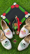 Cargar imagen en el visor de la galería, Senior 2026 - Gold and Red Leather Lace Up