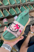 Cargar imagen en el visor de la galería, Coquechito Negro