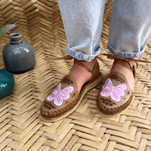 Load image into Gallery viewer, Laser butterfly Embroidered Lace Up Huaraches
