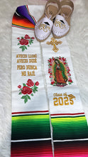Cargar imagen en el visor de la galería, *2026* Aveces lloré - Cross White Graduation stole Sarape Sash IN STOCK