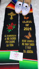 Cargar imagen en el visor de la galería, 2026 Le Agradezco - Cross Graduation Stole Sarape Sash PREORDER