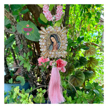 Load image into Gallery viewer, Sagrado Corazón con Virgencita - Sacred Heart w Virgin Mary Keychain and Car Blessing