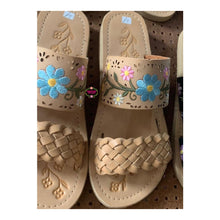 Cargar imagen en el visor de la galería, Evanya- Azul Crepe Leather Sandals