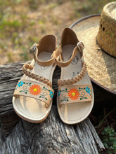 Load image into Gallery viewer, Xóchitl - Tan Embroidered Leather Sandals