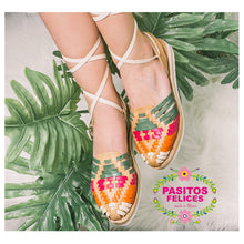 Cargar imagen en el visor de la galería, White Platform Lace Up