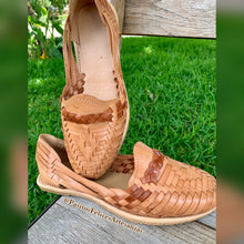Cargar imagen en el visor de la galería, Trenza Tan - Leather Huaraches