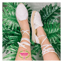 Cargar imagen en el visor de la galería, White Platform Lace Up