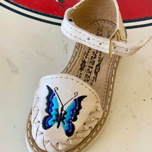 Cargar imagen en el visor de la galería, Mariposa Morfo Platform - BUCKLE
