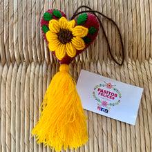 Load image into Gallery viewer, Sunflower hearts