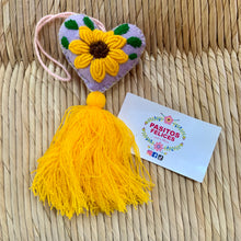 Load image into Gallery viewer, Sunflower hearts