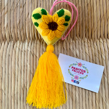 Load image into Gallery viewer, Sunflower hearts