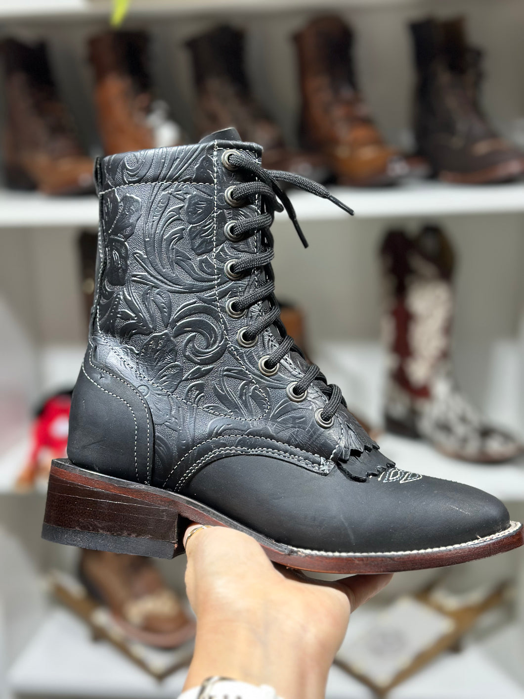 Men Botas Lacer/ WIDE women - Black Leather Tooled Wide Boots