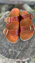 Load image into Gallery viewer, Otoño Corcho Fall Sandals
