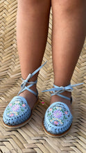 Load image into Gallery viewer, Rosaura - Blue Embroidered Lace Up Huaraches
