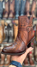 Load image into Gallery viewer, Botas Lacer - Heel Leather Tooled Boots PREORDER
