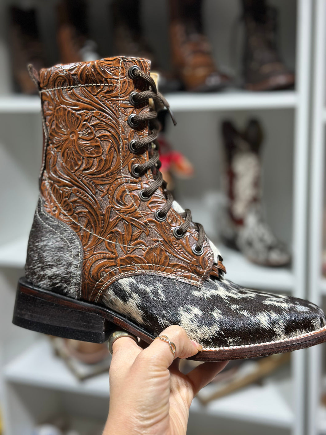 Men Botas Lacer/ WIDE women - Cowhide Leather Tooled Wide Boots PREORDER