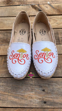 Cargar imagen en el visor de la galería, Senior 2026 - Gold and Red Leather Flats
