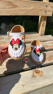 Minnie White Buckle PREORDER