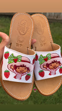 Cargar imagen en el visor de la galería, Fresa - Embroidered white sandal
