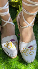 Cargar imagen en el visor de la galería, 2026 Gold Senior Purple- Lace up
