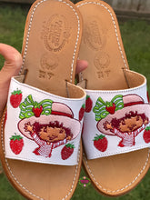 Cargar imagen en el visor de la galería, Fresa - Embroidered white sandal
