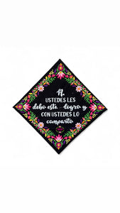 Comparto mi Logro - Embroidered graduation cap topper