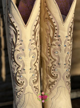 Cargar imagen en el visor de la galería, Yuli Hueso - Bone Leather Boots
