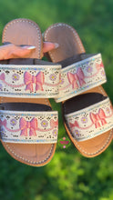 Cargar imagen en el visor de la galería, Coquette 3D Double Bow White Sandal

