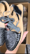 Load image into Gallery viewer, Mexico - Black Tooled lace up
