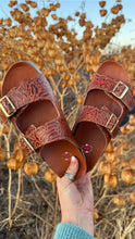 Load image into Gallery viewer, Otoño Corcho Fall Sandals
