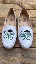Cargar imagen en el visor de la galería, Senior 2026 - Black and Green Leather Flats
