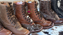 Cargar imagen en el visor de la galería, Botas Lacer - Shedron Leather Tooled Boots
