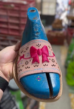 Cargar imagen en el visor de la galería, Coquette Single 3D Pink Sandals
